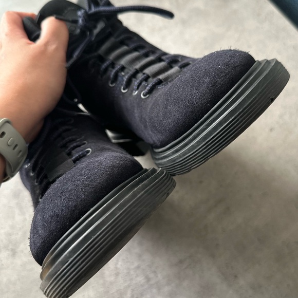 Hugo Boots - Picture 5 of 10